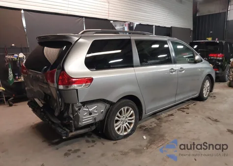 2013 Toyota Sienna Xle V6 8 Passenger из США, поврежденный, VIN 5TDYK3DC5DS317360